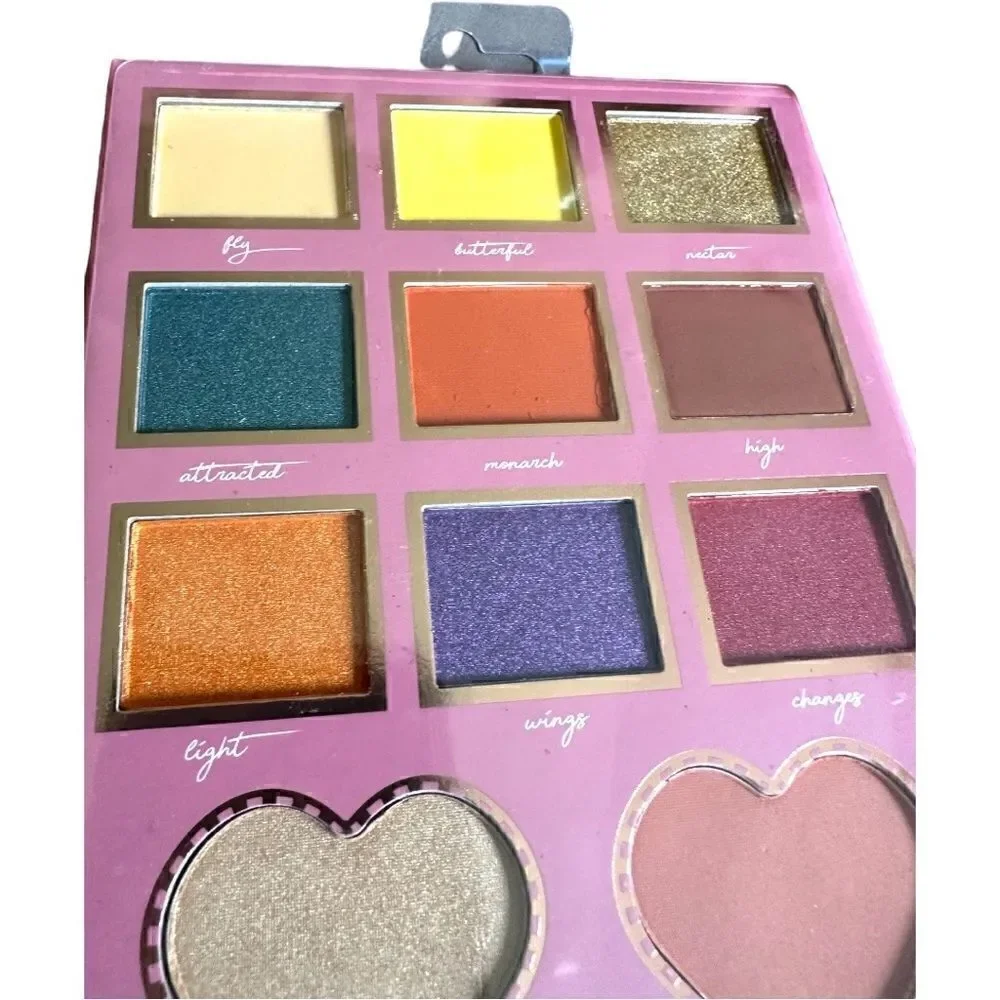 COLOR CENTRAL FLUTTER EYE & FACE PALETTE -Eyeshadow, Highlight, Blush, C…